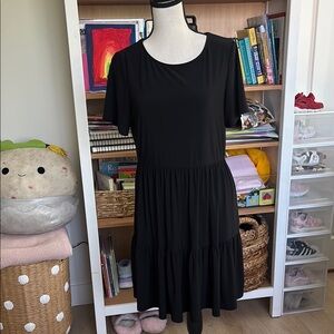 Black Flutter Sleeve Midi Sundress for Casual Occasions